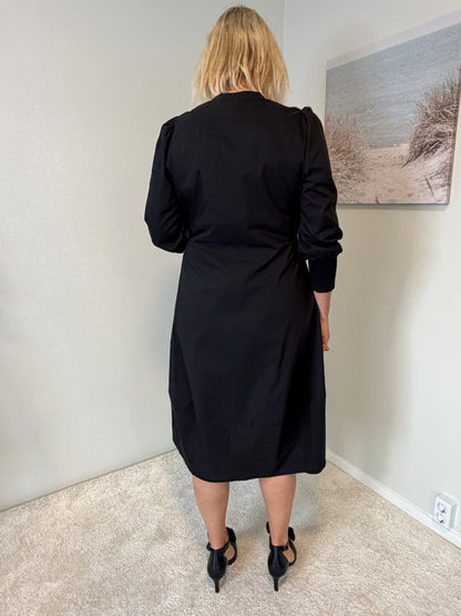Cuantoinett 3/4 Sleeve Dress (Black)
