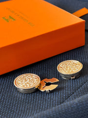 Medallion Cuff Button (Gold)